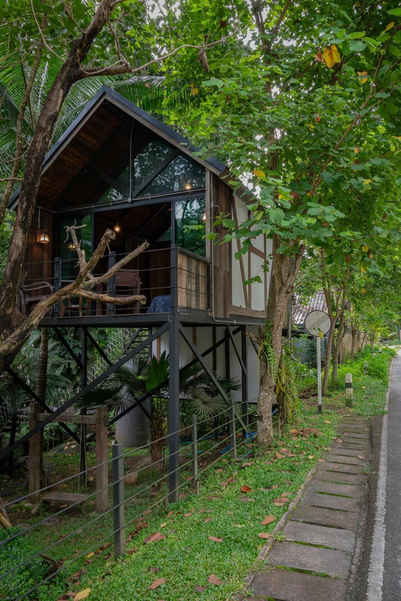 Wilderness Treehouse Villa Doi Saket Exterior foto
